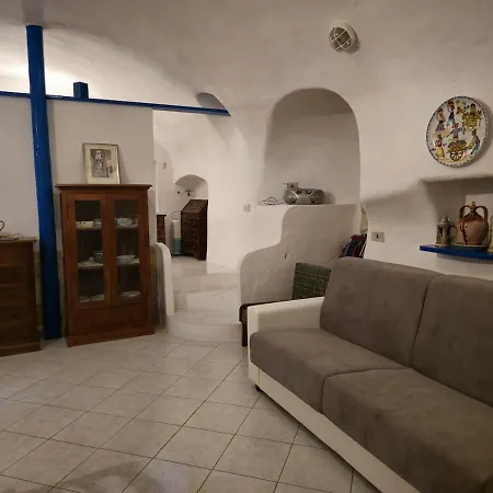 The Cave In The Center Apartmán *